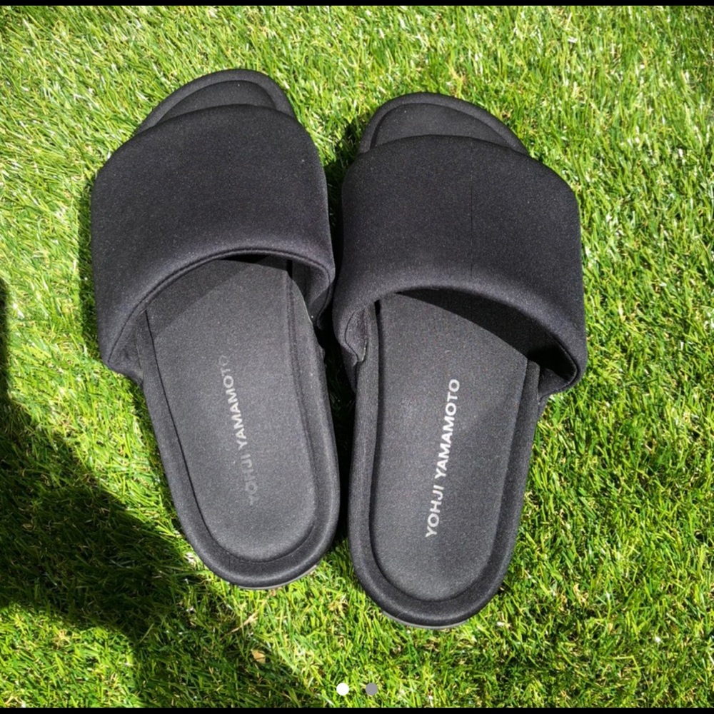 Y-3 Puffy Black Slides